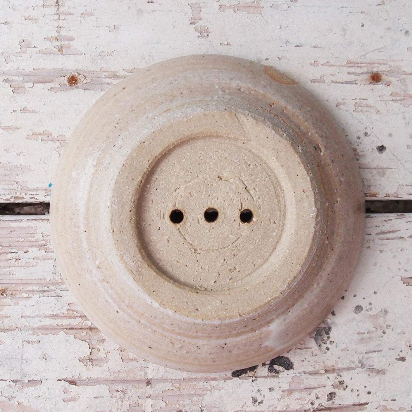 SabineSchmidtPottery Self-Draining Soap Dish in White/Blue, Ceramic Bathroom Accessories Devon Ceramics