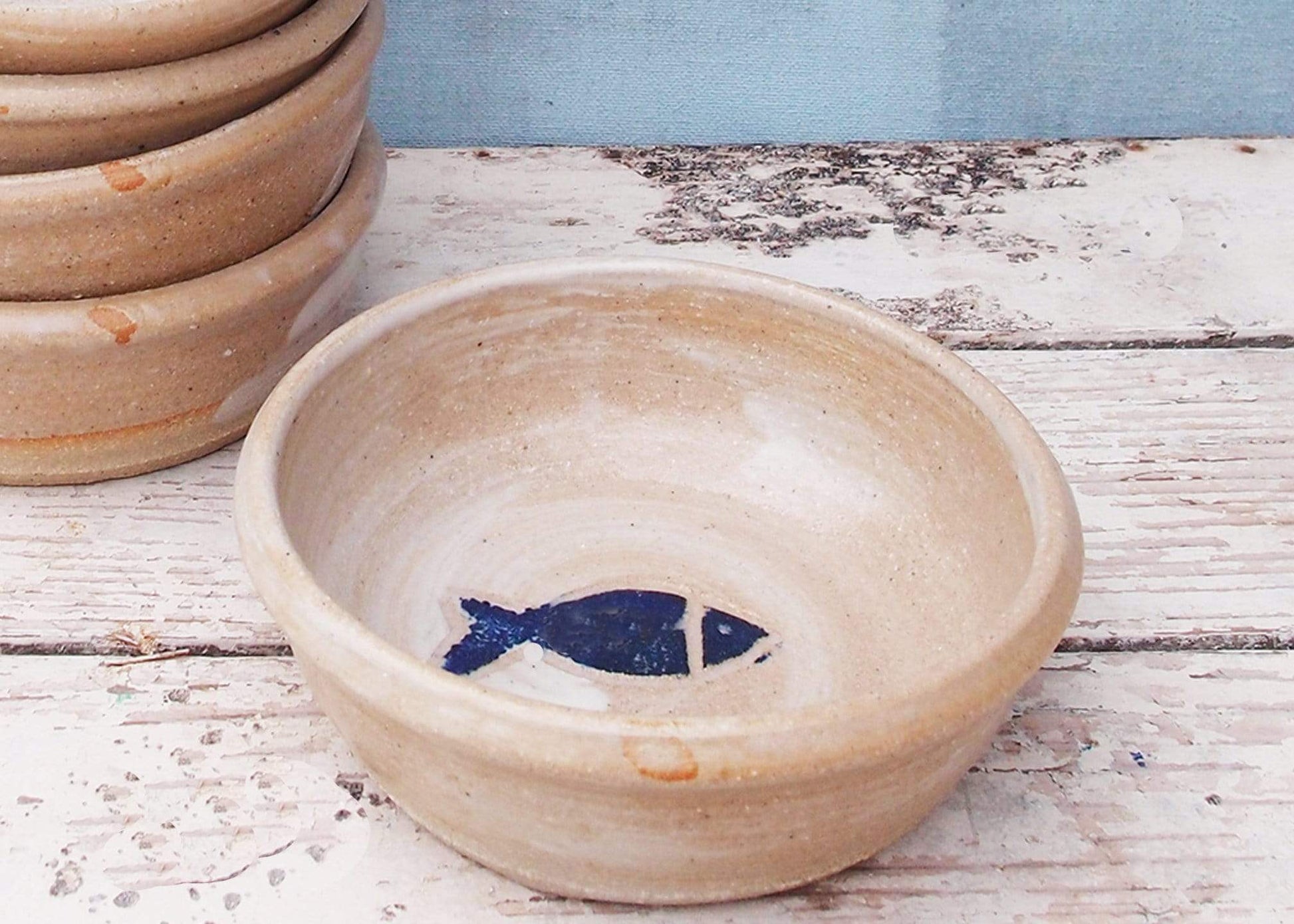 SabineSchmidtPottery Ceramic Cat Bowl in White/Blue, Cute Cat Food Bowl With Fish Design Devon Ceramics